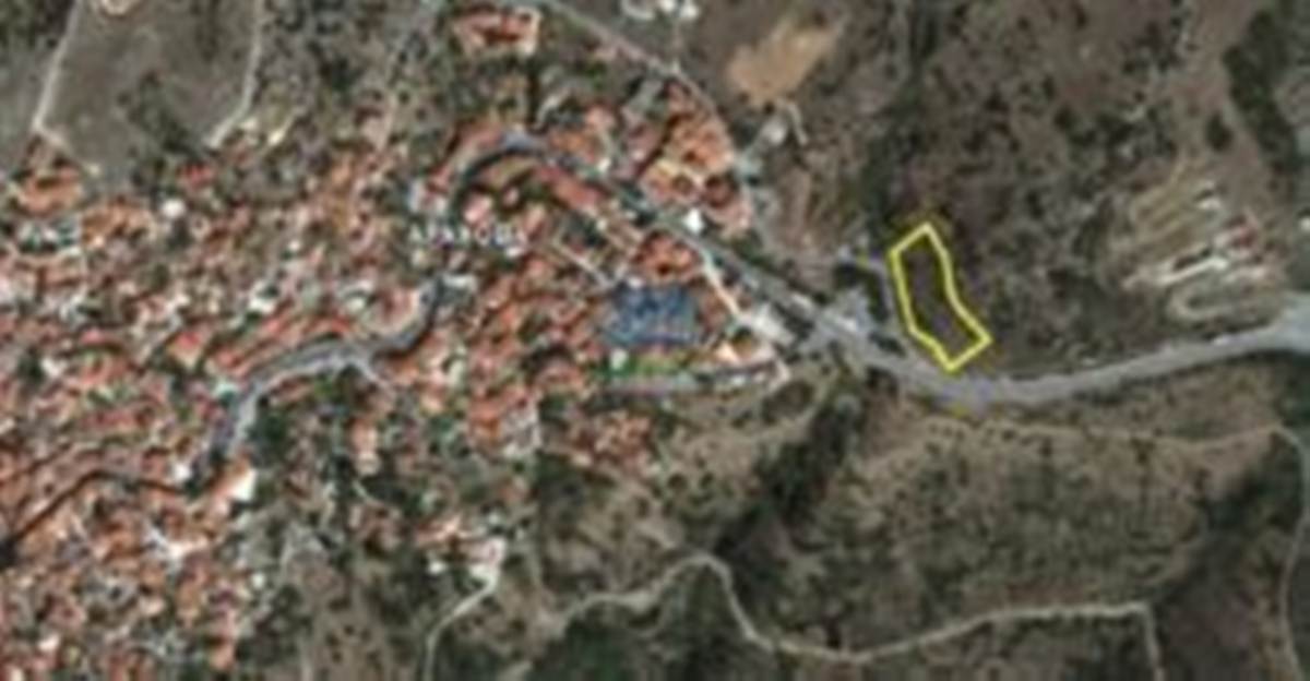 Αράχωβα, Πλατύς Λίθος. Πώληση Οικοπέδου 2.247 Μ2.