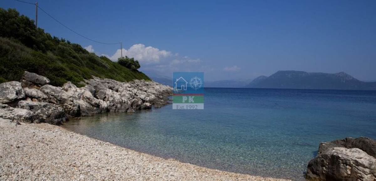 Λευκάδα, Μεγανήσι. Πώληση 6 Πολυτελών Μονοκατοικιών 420 Μ2.