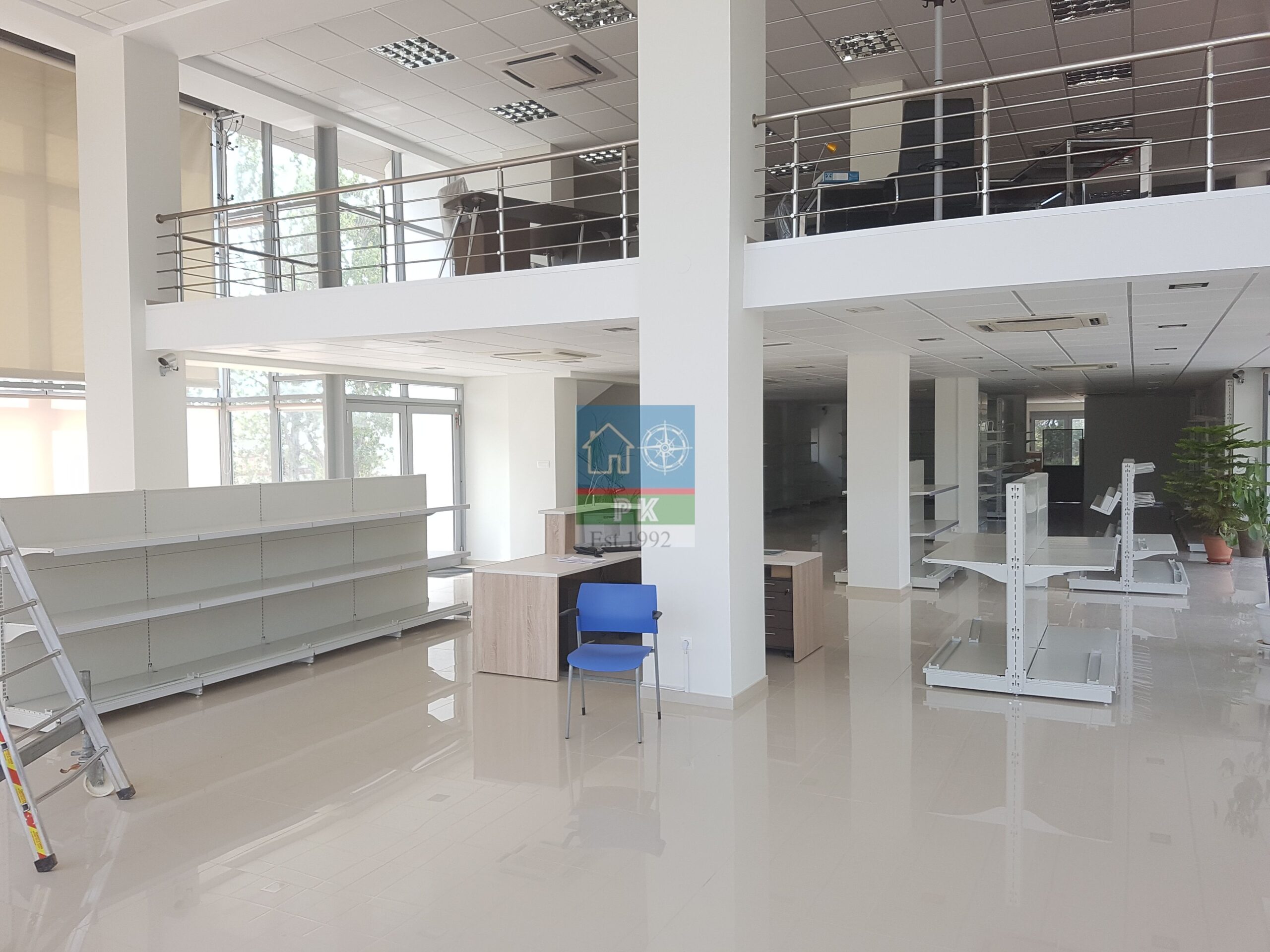 Αλεξ/πολη. Ενοικίαση Επαγγελματικού Χώρου 1.050 Μ2.