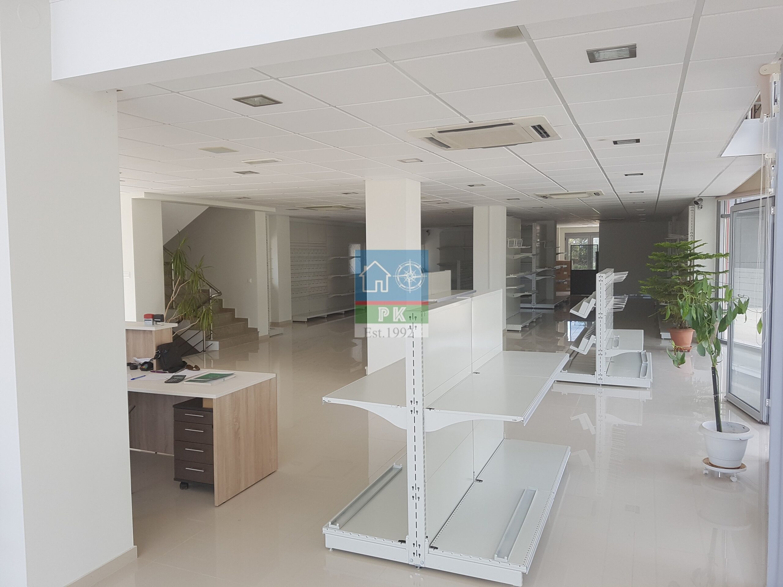 Αλεξ/πολη. Ενοικίαση Επαγγελματικού Χώρου 1.050 Μ2.