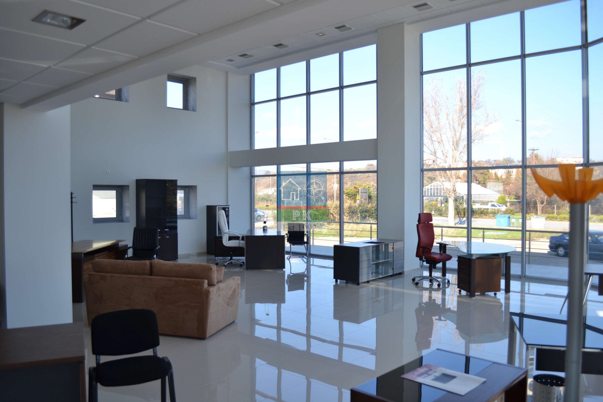 Αλεξ/πολη. Ενοικίαση Επαγγελματικού Χώρου 1.050 Μ2.